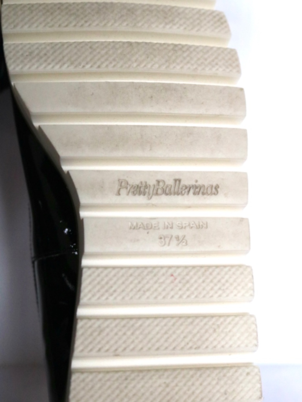 Pretty Ballerinas Black Patent Leather Shoes Flats Bow Made in Spain Size 37.5 - Picture 8 of 9